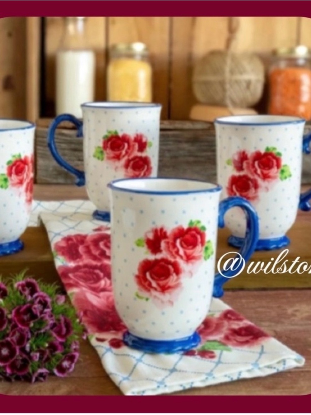 The Pioneer Woman set of 4 Heritage Floral Mugs
4 - 18 ounce Mugs